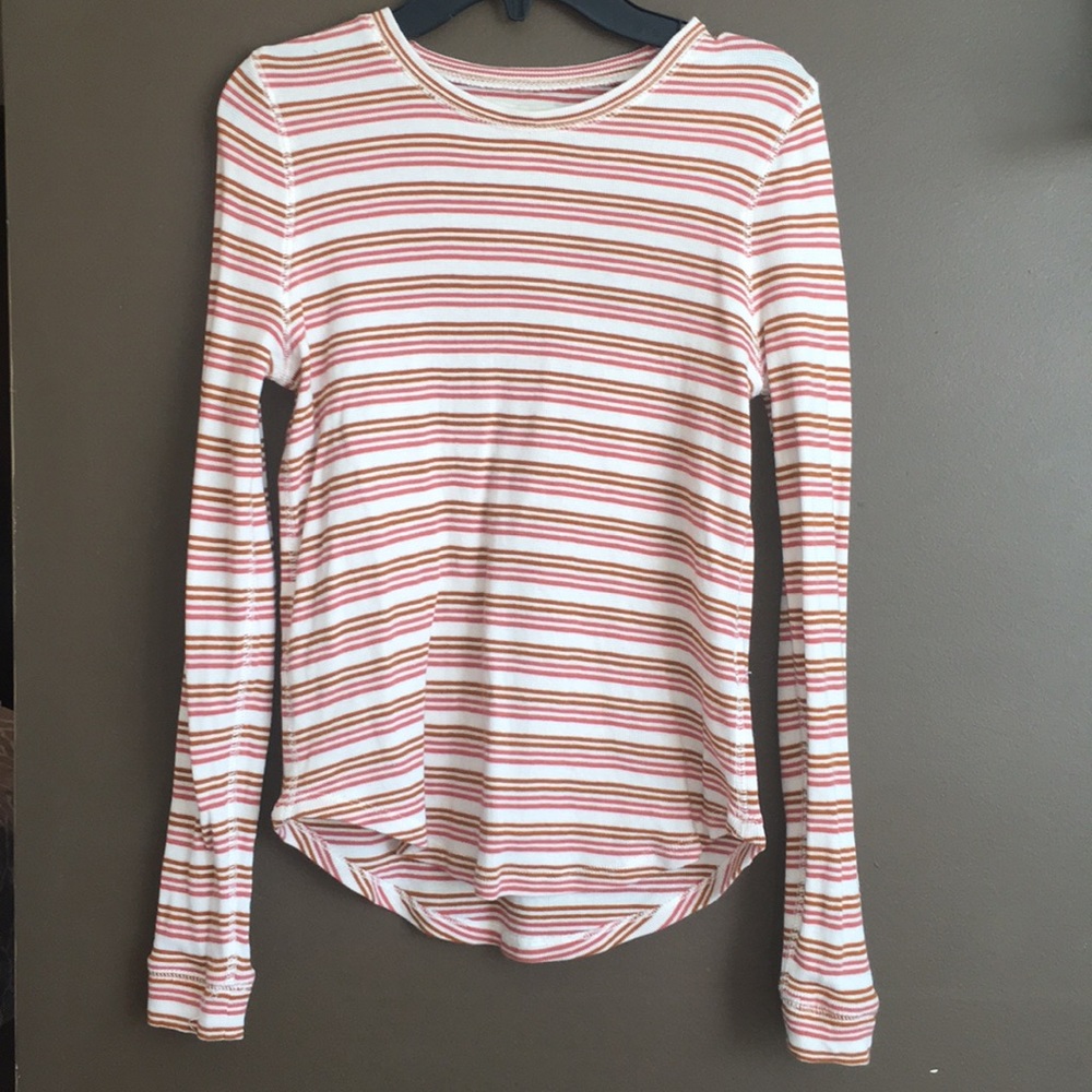 Long sleeve, size adult small.